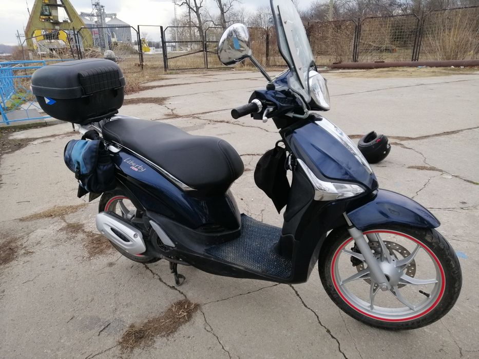 Scuter Piaggio Liberti 125 cmc abs.