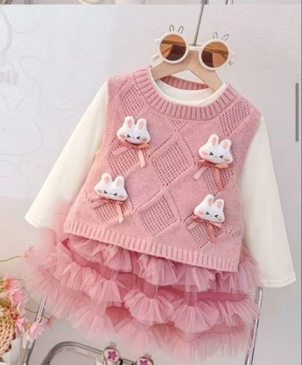 1 yoshdan 3 yoshgacham bo'lgan qizaloqlar uchun koylaklar.