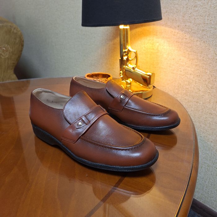 Румынские кожаные лоферы