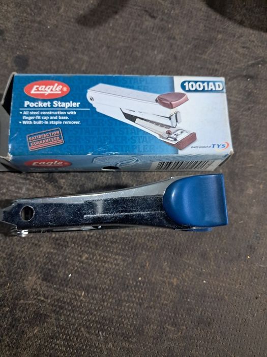 Степлер  для  бумаги .