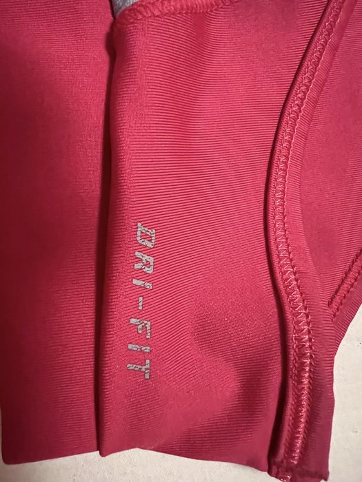 Nike DRI-FIT Bra оригинално бюстие L Найк спорт фитнес тренировки