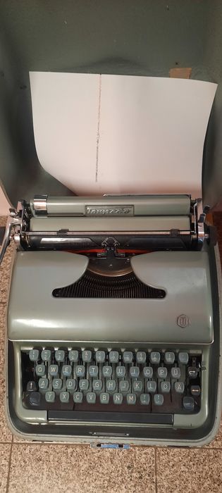 Mașină de scris Torpedo impecabilă