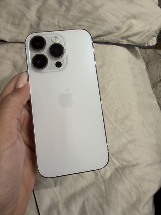 Телефон iphone 14pro 128gb