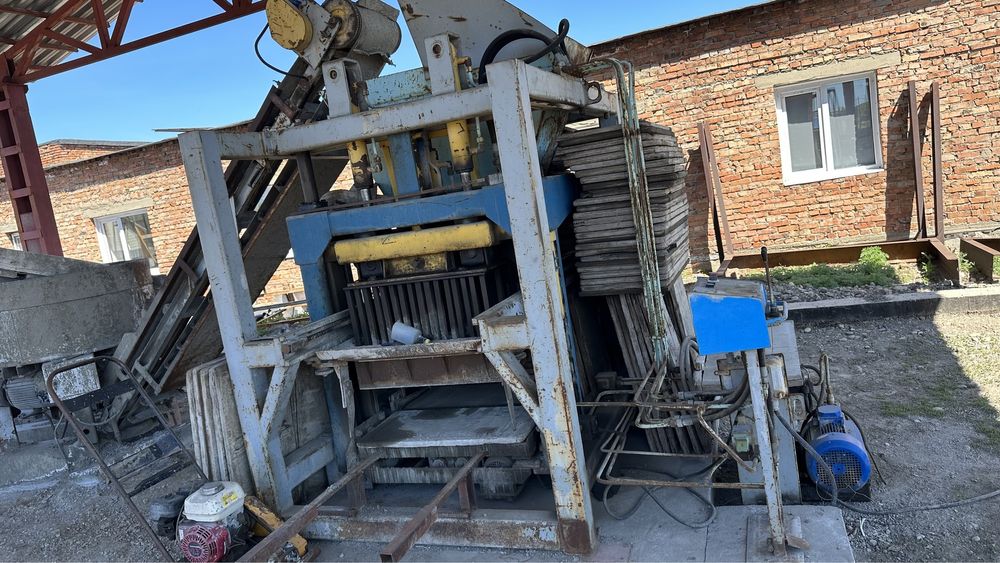 Рифей Универсал (пескоблок, керамзитоблок, брусчатка, бордюр)