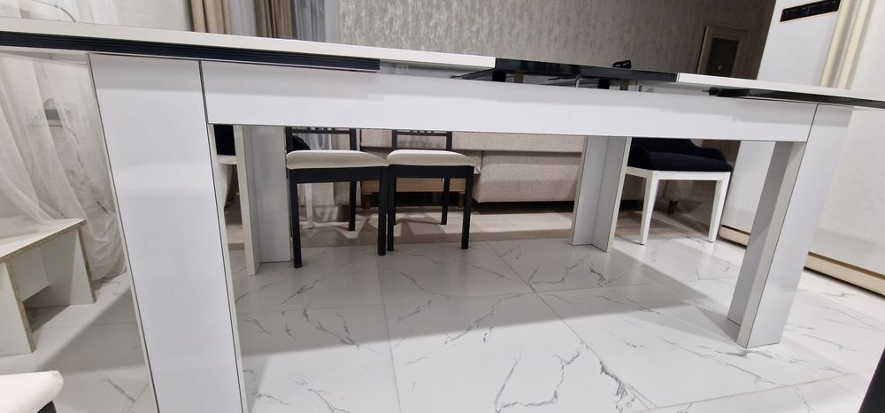 Срочно! Стол обеденный Д-1м 80см до 2м 23см, Ш-1м