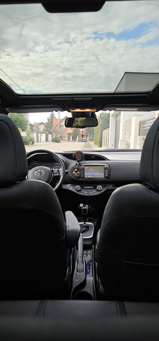 Toyota Yaris Hybrid TVA deductibil