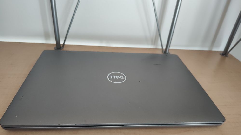 Laptop 15,6" Touchscreen Dell Latitude 5510 Intel i5 10310u 16 GB ddr4