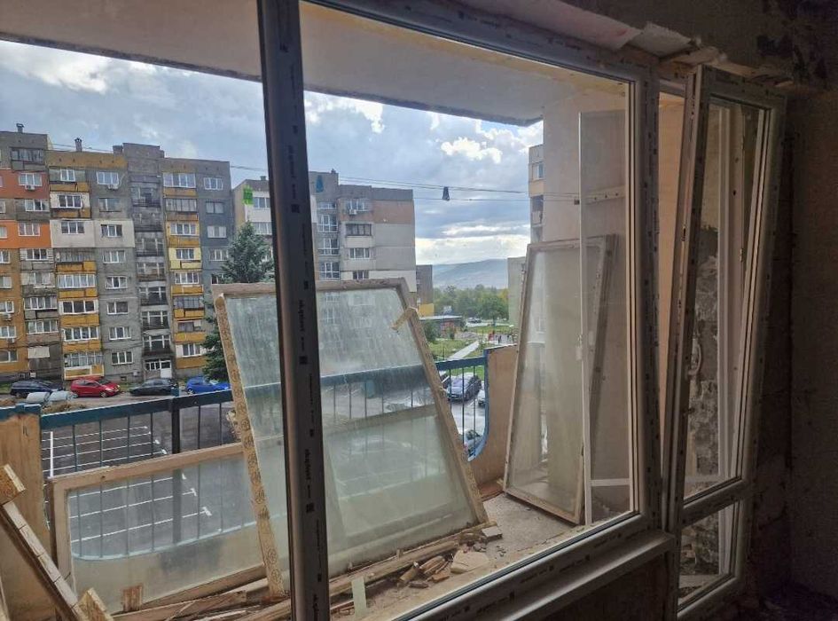 Продава се Двустаен апартамент в Радомир - 66 кв.м за 696 €/кв.м - Снимка #9