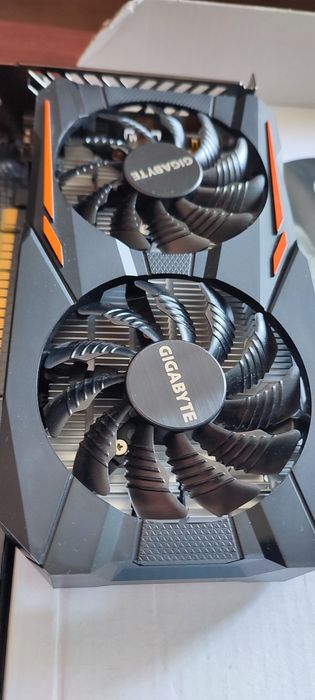 Placa video Gigabyte  GTX 1050 OC, 2GB