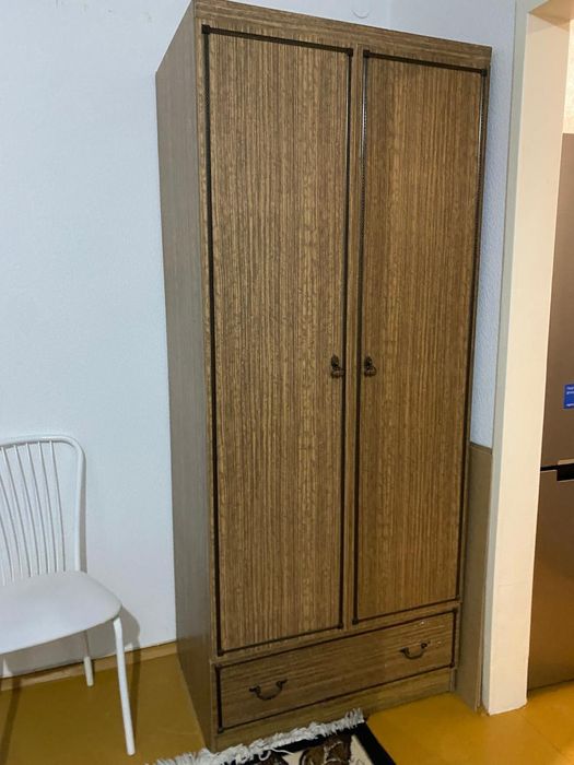 Продам плательный шкаф б/у