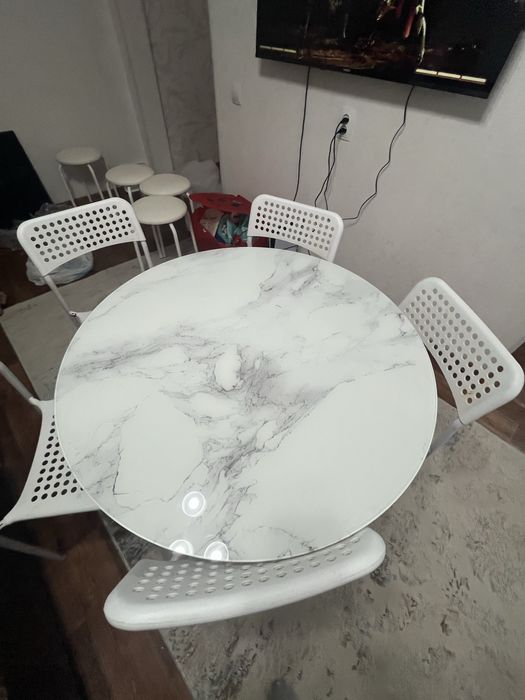 Продам стол со стульями