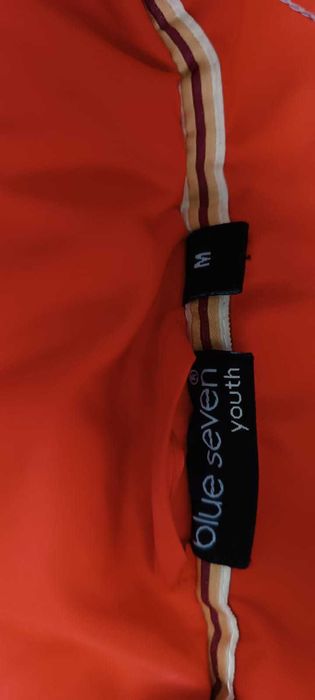 Vesta frumoasa, comoda si eleganta