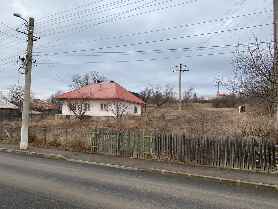 Casă bătrânească / teren 3000mp2 / vând / rate 5 ani