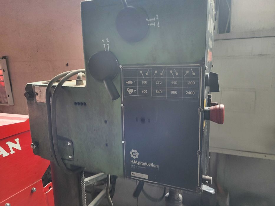 Бормашина колона, трифазна в перфектно състояние.