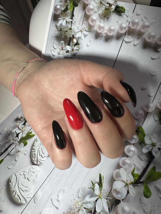 Маникюр , укрепление, покрытие гель лаком.Сергели Строитель 12ст метро