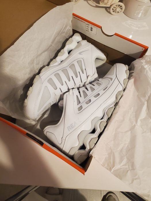 Adidasi Nike Reax 8 42,5, originali, noi