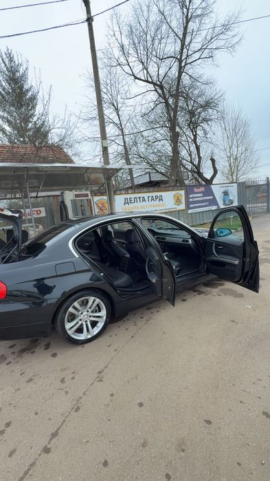 Продавам BMW 330d
