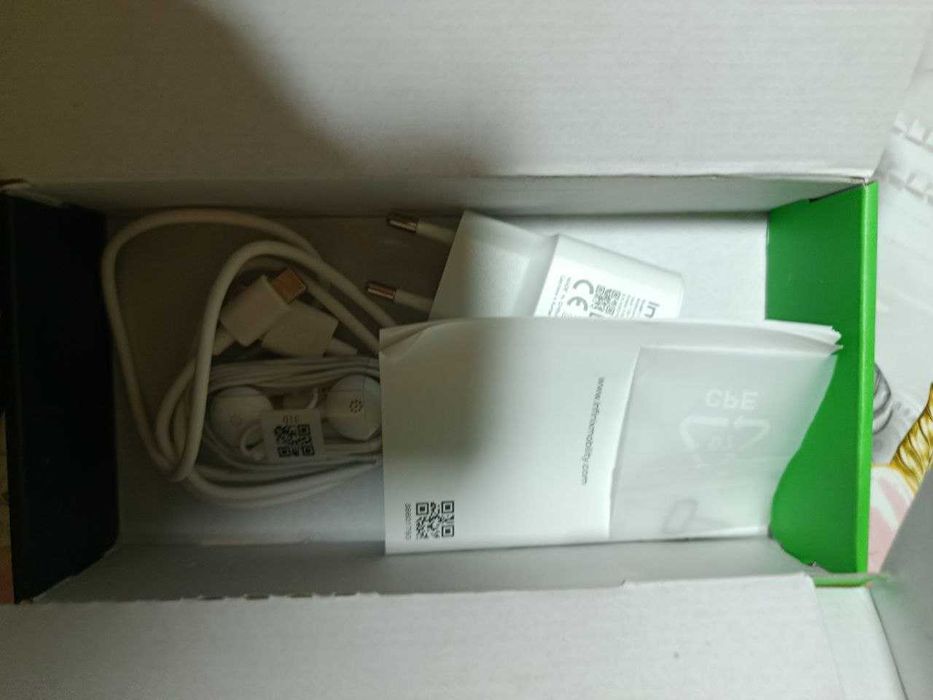 Продаю телефон infinix