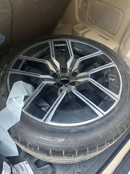 Диски на BMW 740,2022