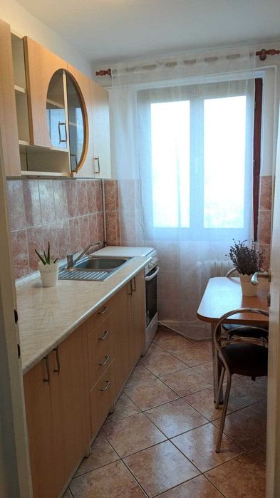 Apartament pe o stradă liniștită de case, zona Brâncoveanu / Elisabetin
