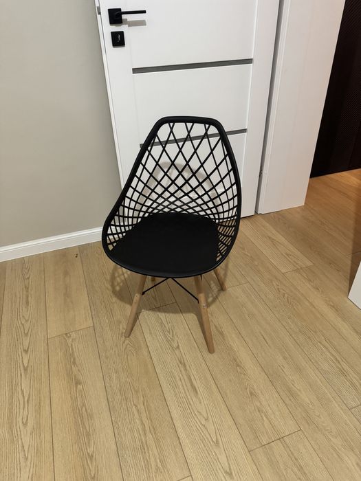 Vand 3 scaune Mobexpert