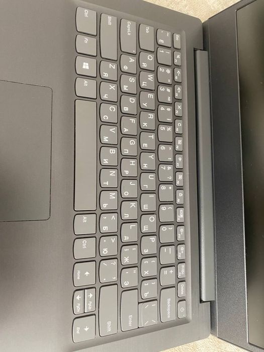 Ноутбук Lenovo .