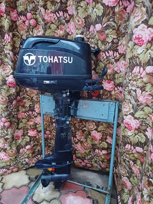 Motor barca tohatsu