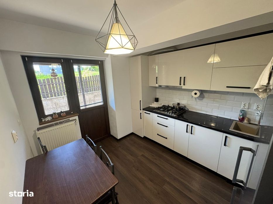 INCHIRIERE Apartament 3 camere cu  30 m terasa