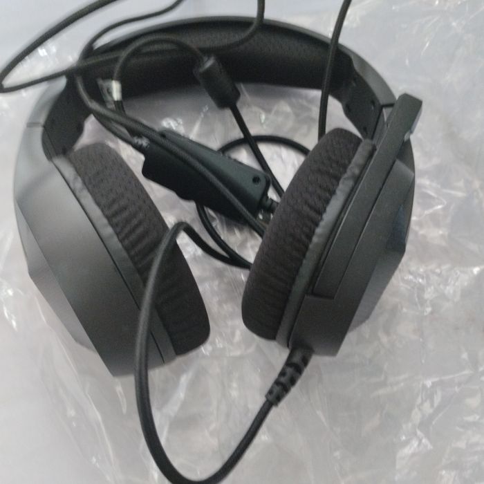 Наушники новые черные и серые