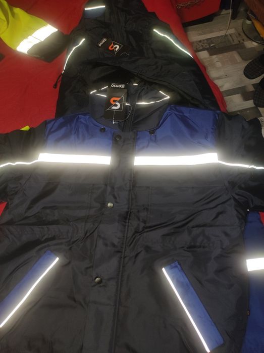 Работни дрехи       .