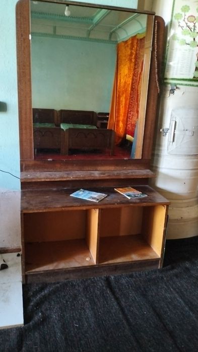 Mebel sotiladi srocna
