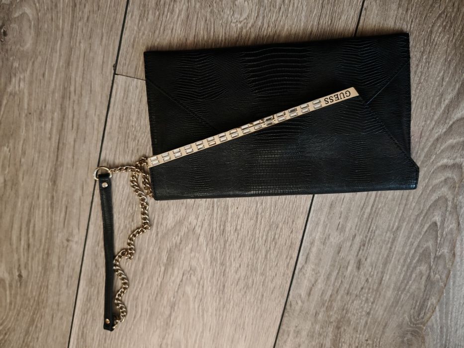 Geantă Plic Guess Neagra