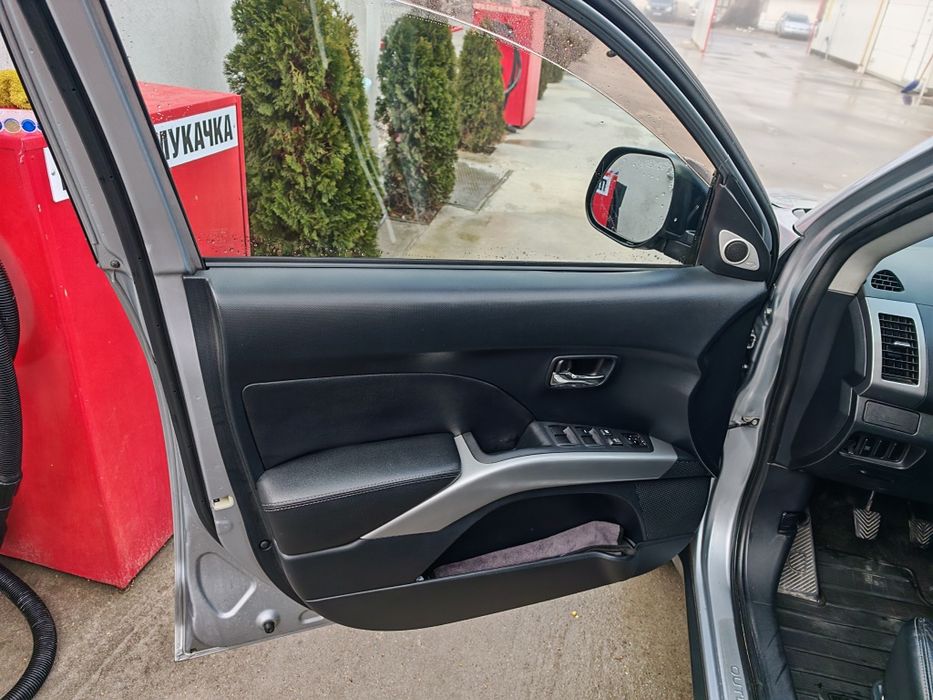 Mitsubishi outlander 2.2 156 hp