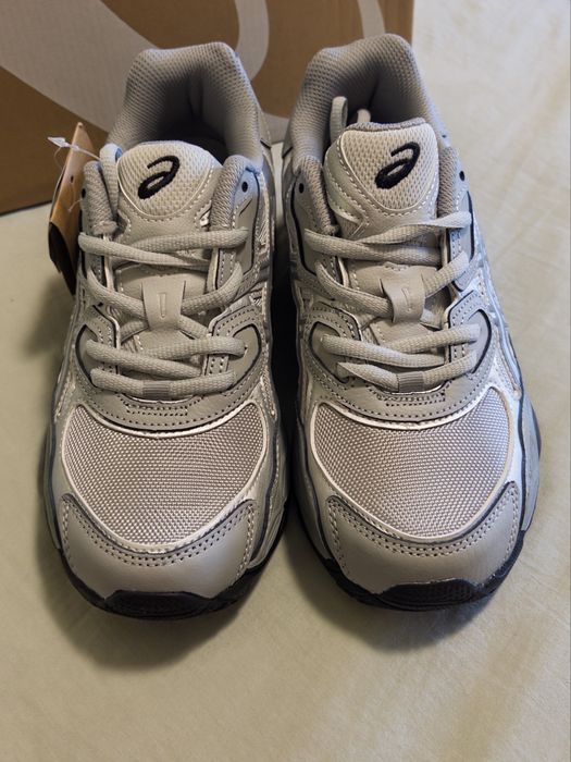 Asics Gel NYC 42