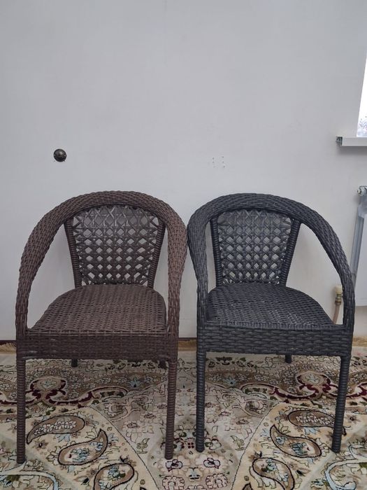 Плетенные стулья для летника