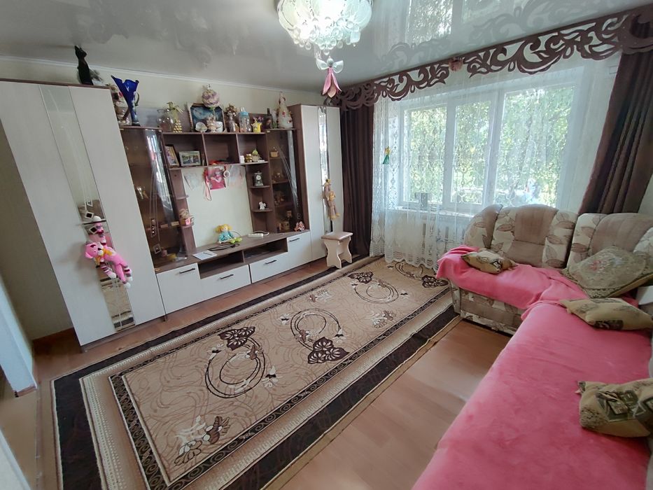 Продается 2-комн (7-43, 1 эт)