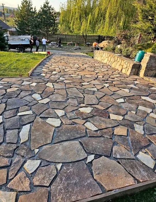 Piatra naturala de munte si montaj profesional