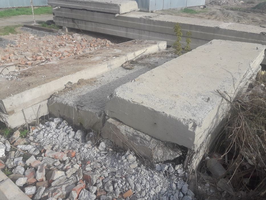 колоны , плиты. перемычки