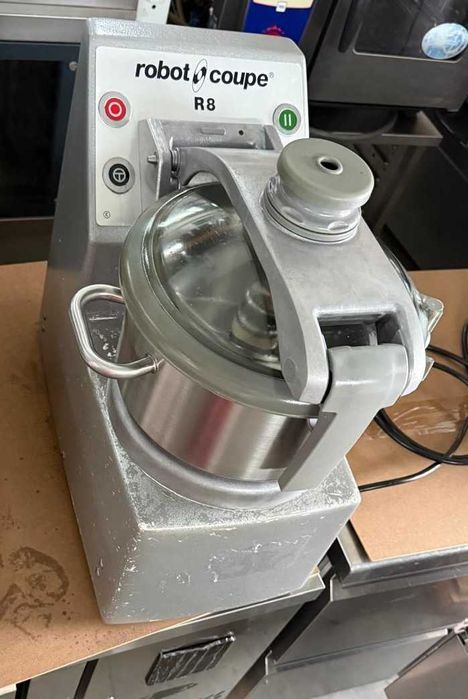 Robot Coupe R8E – Cutter profesional 8L – 2200W – 400V