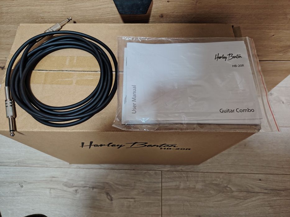 Amplificator chitară Harley Benton 20 R