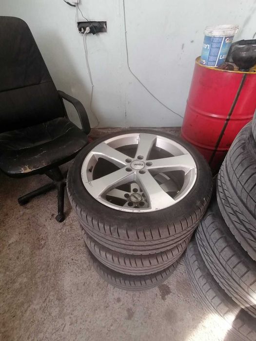 4бр. Гуми с джанти 225/40R18