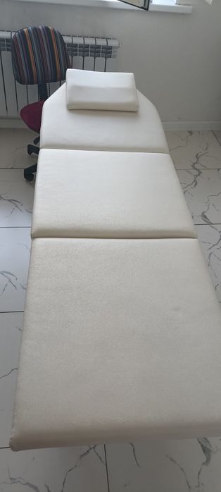 Продам кушетку в отличном состоянии