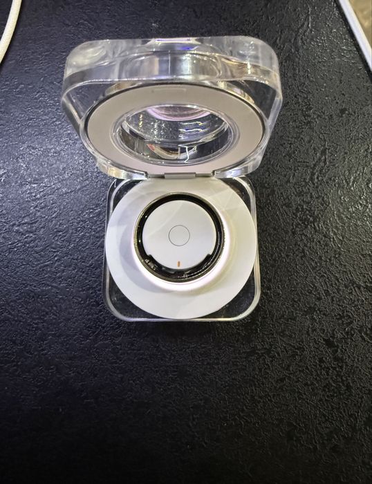 Продавам Samsung Galaxy Ring 13 Gold