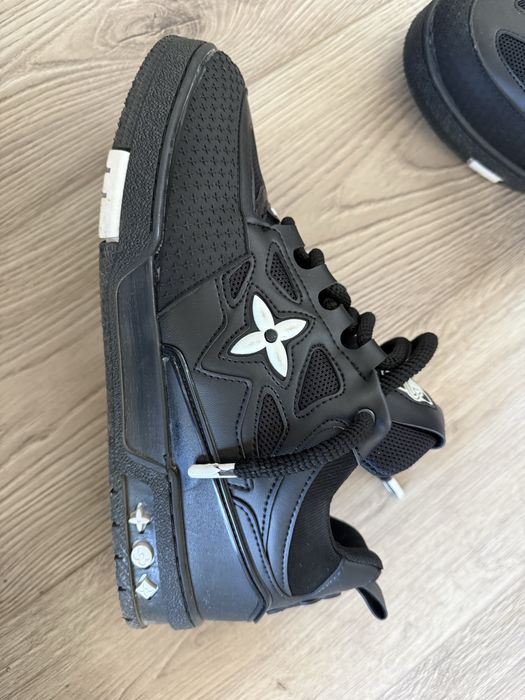 Louis Vuitton skate 44