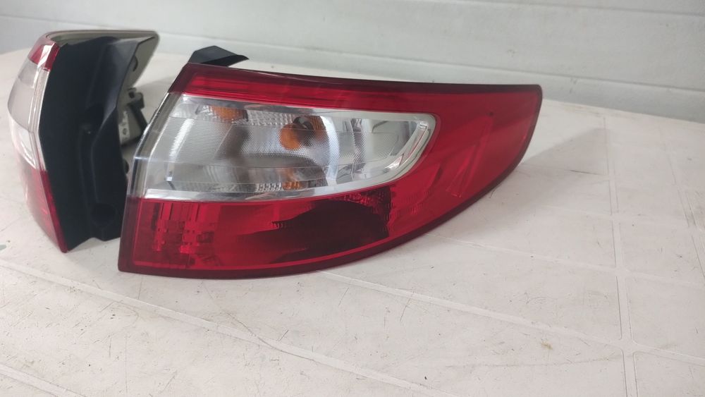 Lampa , stop stânga și dreapta fluence cod 265550016R, 265502140R
