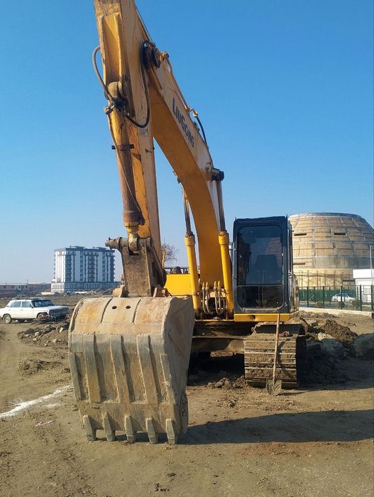 Эксковатор хизмати