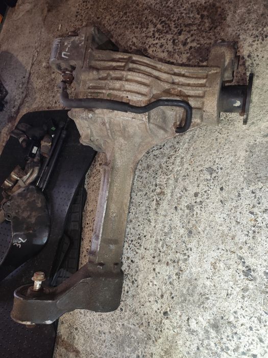 Преден диференциал Nisan Pantfinder r51- 174кс-2008г-Двигател 2.5