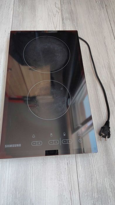 Керамичен индукционен плот с два котлона SAMSUNG C21RJAN 3250W
