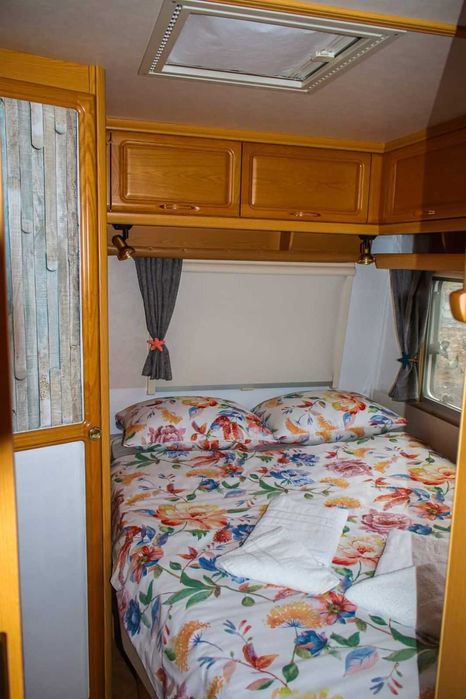 Каравана с веранда под наем на къмпинг "Арапя"