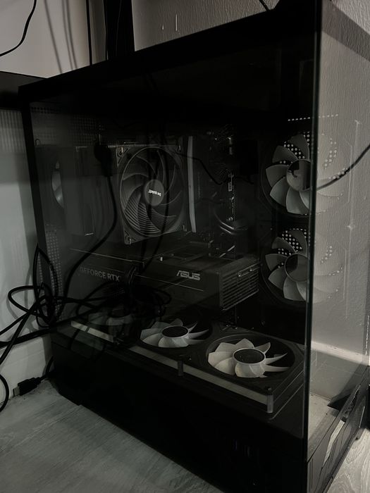 PC Gaming i5-14600K + RTX 5060 Ti 16GB + 32GB DDR5 + SSD 1TB, garanție